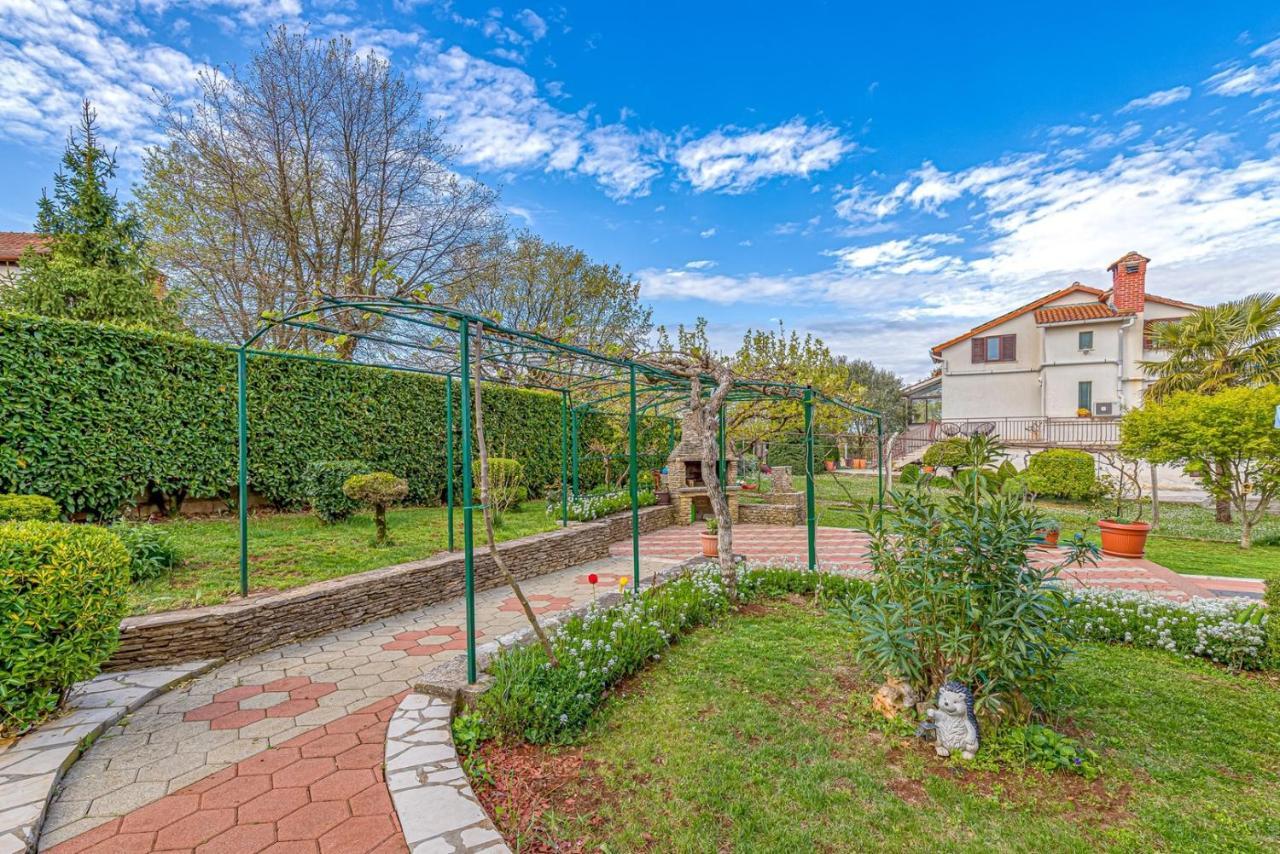Apartment Flores Stari Pazin 외부 사진